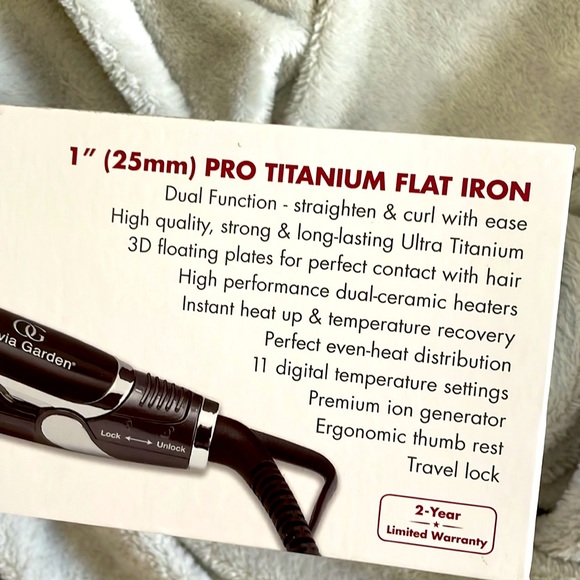 Titanium + Ion by Olivia Garden 1” Pro Flat Iron. BRAND NEW! Includes heat mat. - Picture 5 of 7